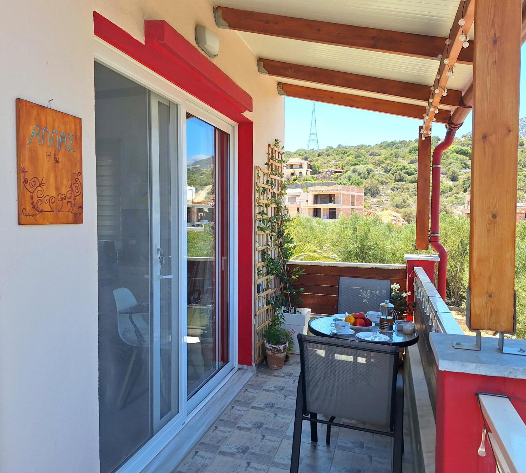 Allas, Guest Art Agios Nikolaos  Luaran gambar