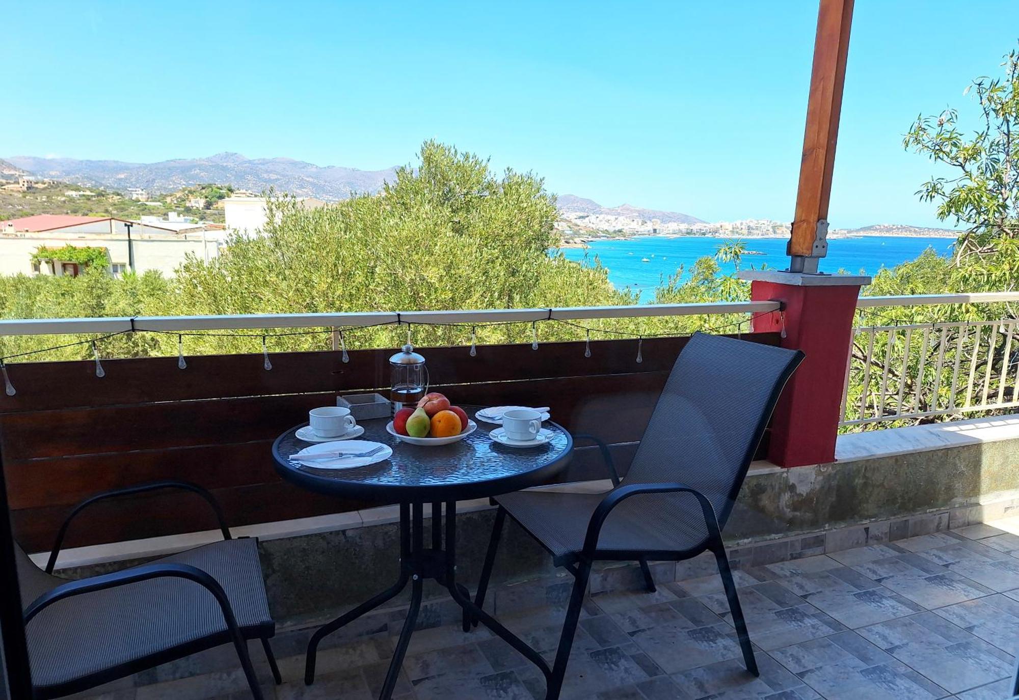 Allas, Guest Art Agios Nikolaos  Luaran gambar