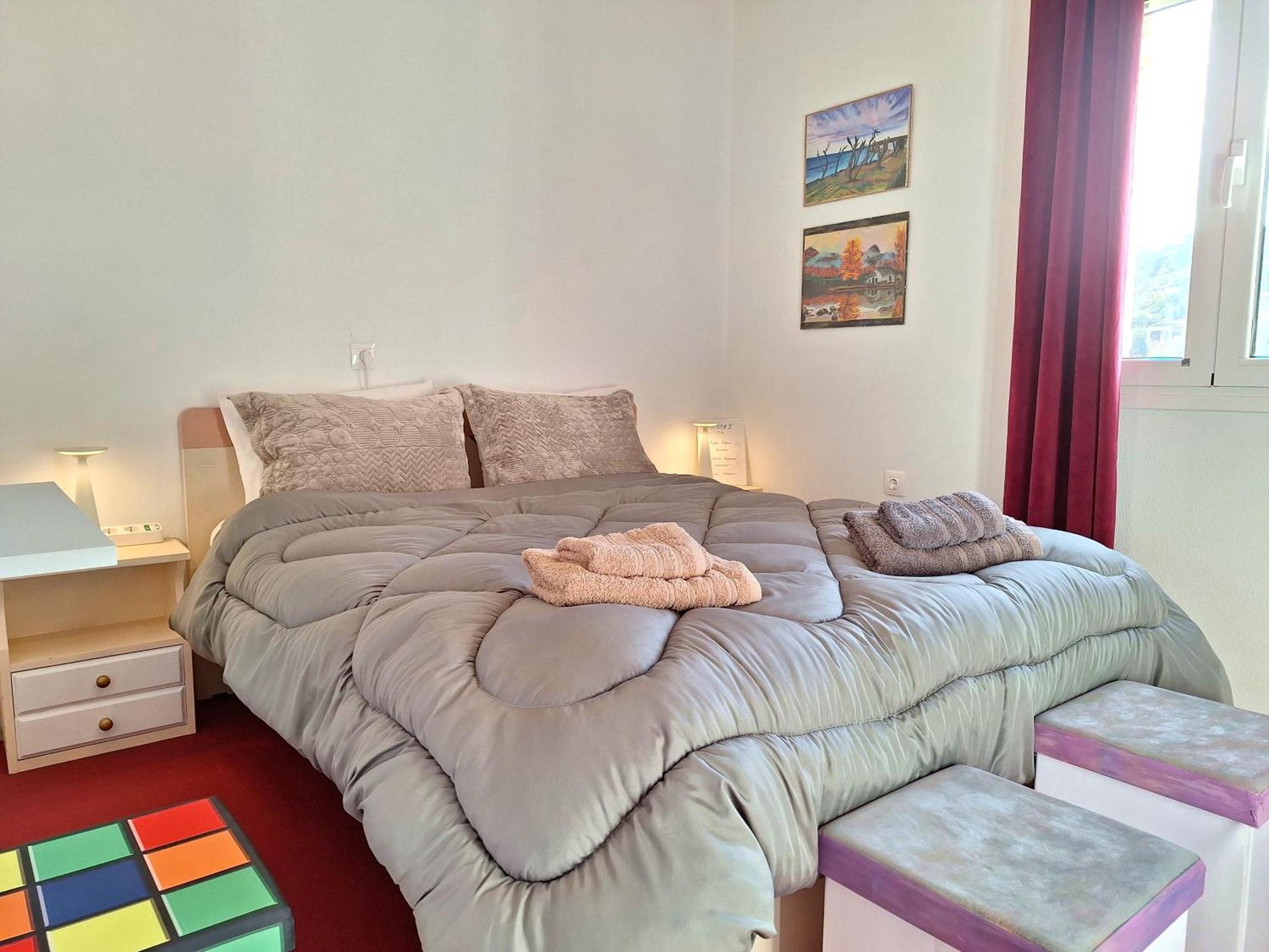 Allas, Guest Art Agios Nikolaos  Luaran gambar