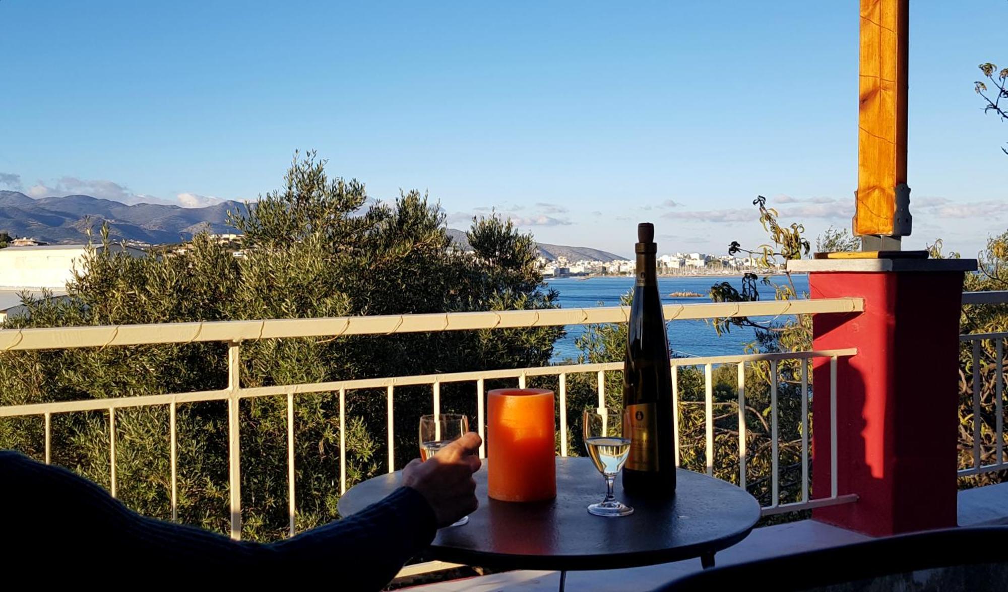 Allas, Guest Art Agios Nikolaos  Luaran gambar
