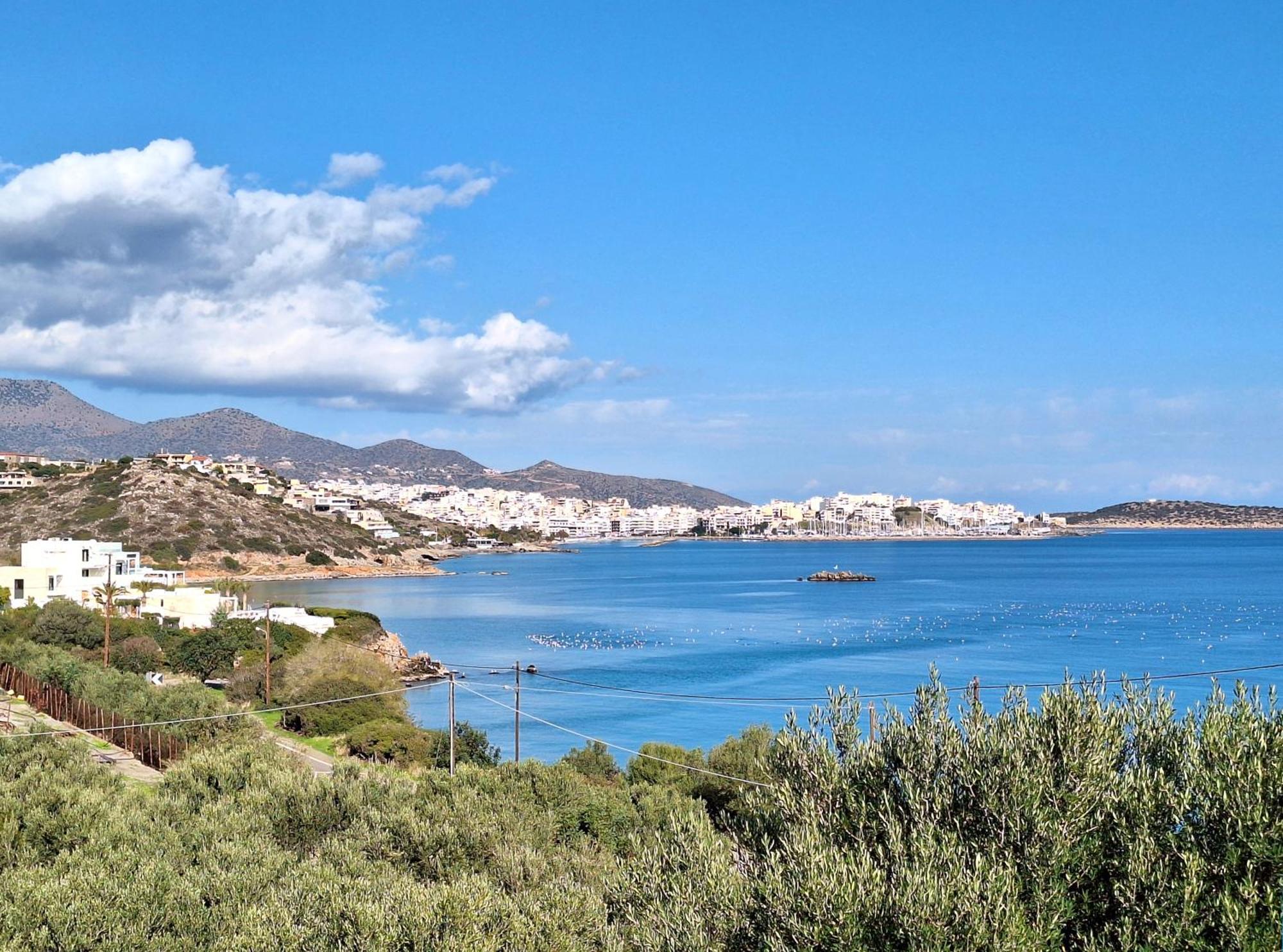 Allas, Guest Art Agios Nikolaos  Luaran gambar